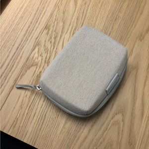 Bellroy Tech Kit Compact (saltbush)